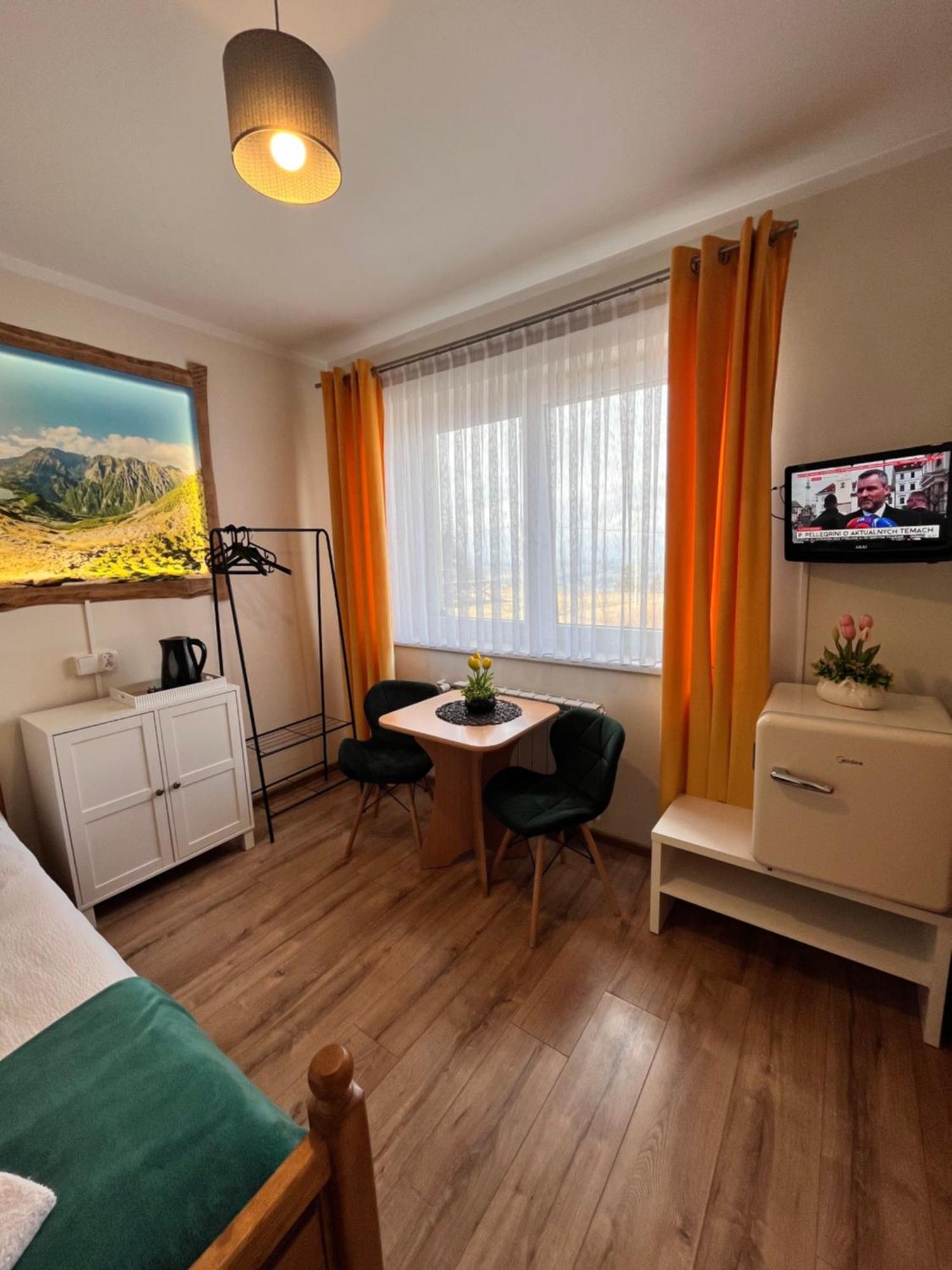 Widokowy Apartament - Pokoje Goscinne Banska Wyzna Luaran gambar