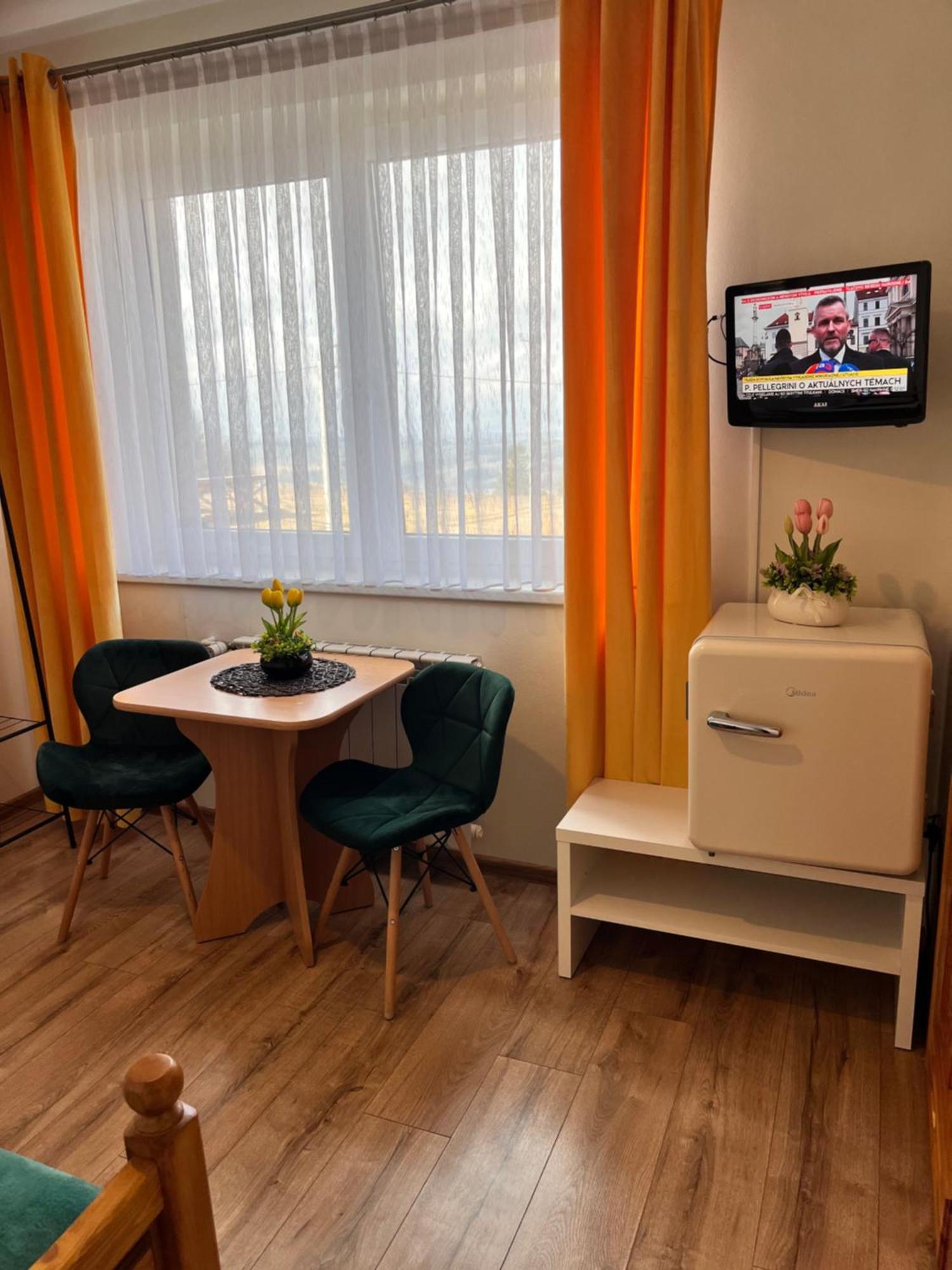 Widokowy Apartament - Pokoje Goscinne Banska Wyzna Luaran gambar