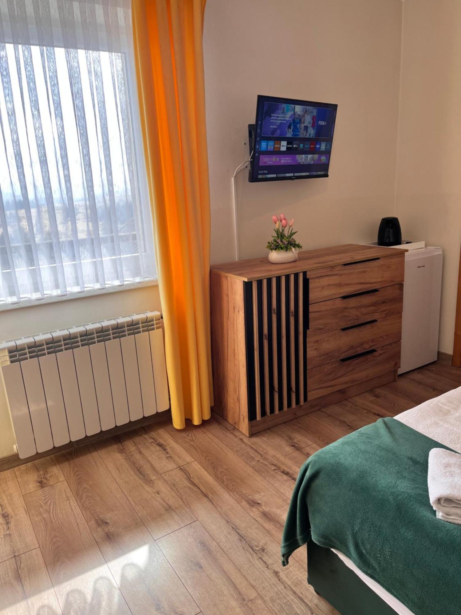 Widokowy Apartament - Pokoje Goscinne Banska Wyzna Luaran gambar