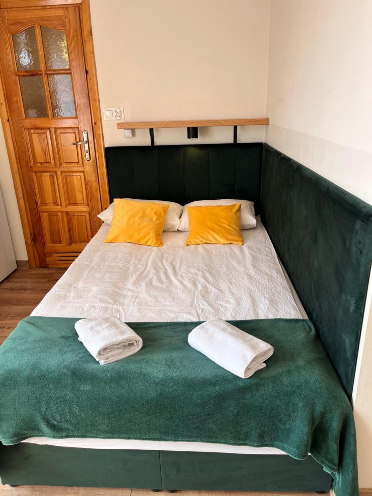Widokowy Apartament - Pokoje Goscinne Banska Wyzna Luaran gambar
