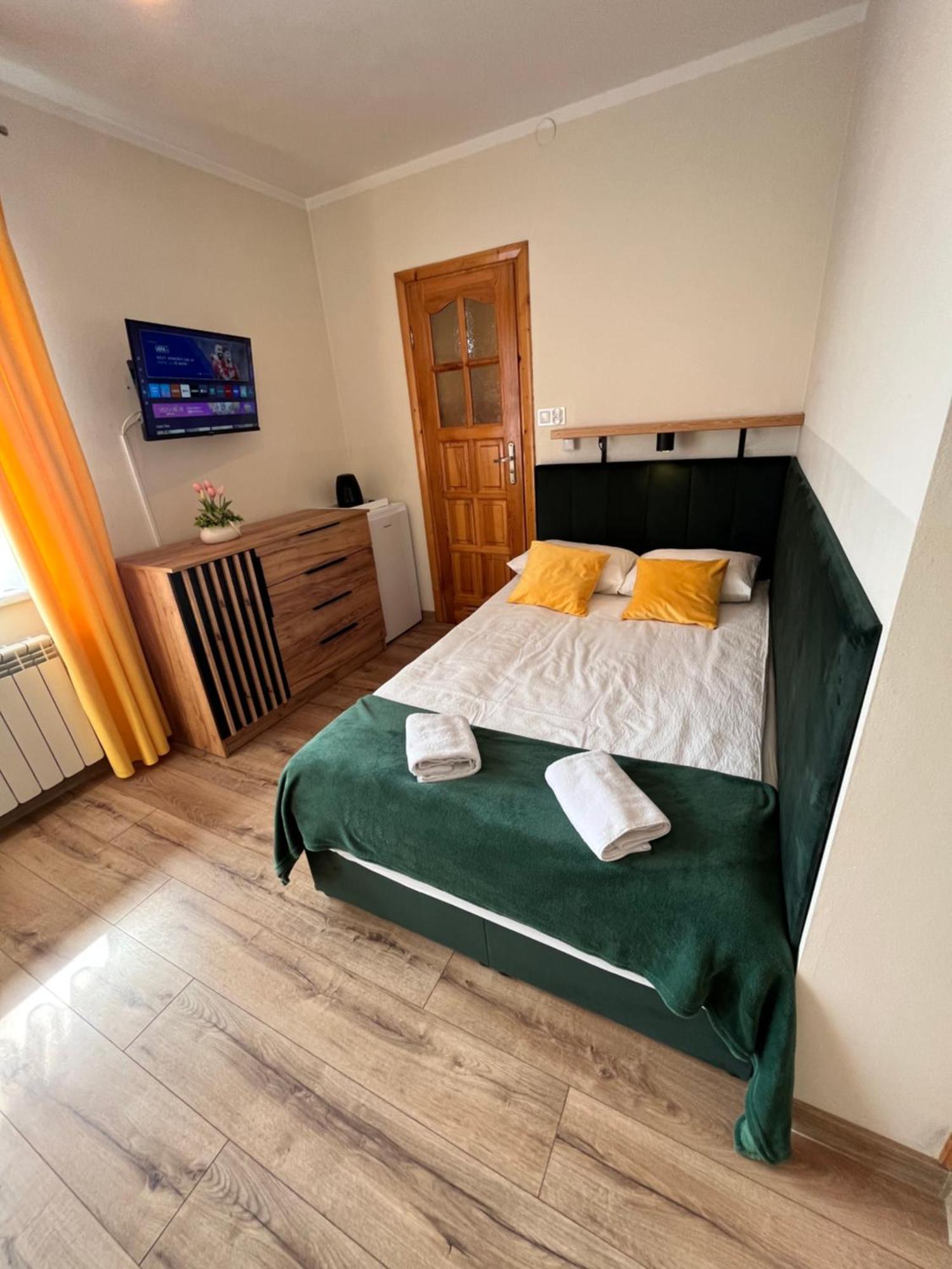 Widokowy Apartament - Pokoje Goscinne Banska Wyzna Luaran gambar